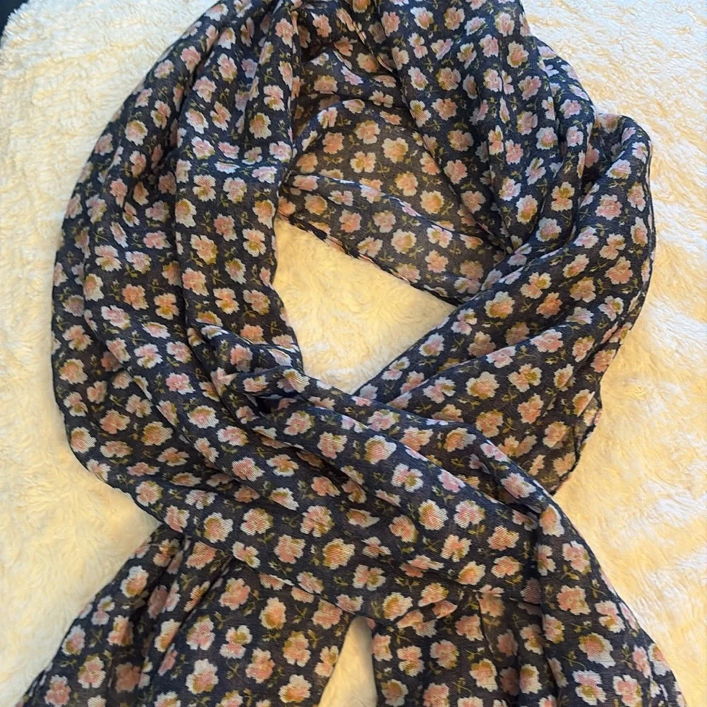 Gap Floral Long Scarf